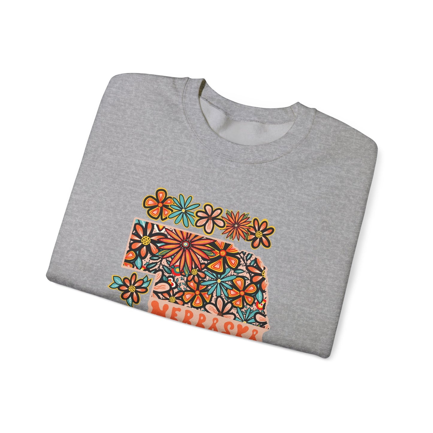 Retro 70s Flowers Nebraska State Design — Heavy Blend™ Crewneck Sweatshirt